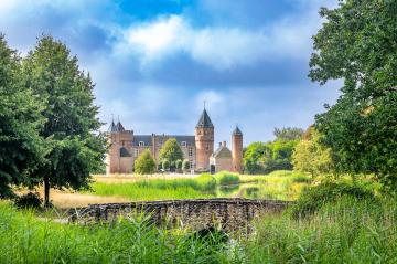 Kasteel Westhove in het ochtendlicht