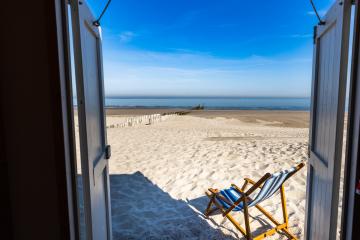 Vanuit het strandhuisje naar de Zee