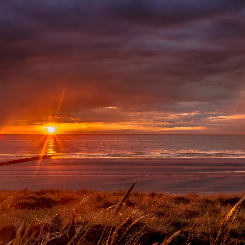 Verregneter Sonnenuntergang am Strand von Domburg