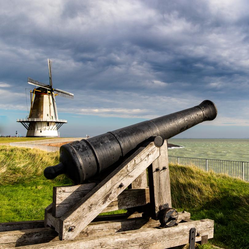 Die Oranjemolen wacht über Vlissingen